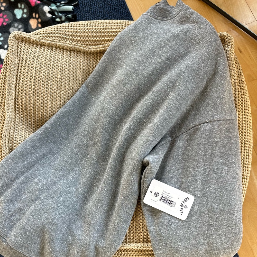 Year of Ours Heathered Gray Pullover Tee - Picture 3 of 4